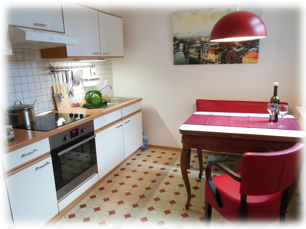 Ferienwohnung Barfly Трабен-Трарбах Стая снимка