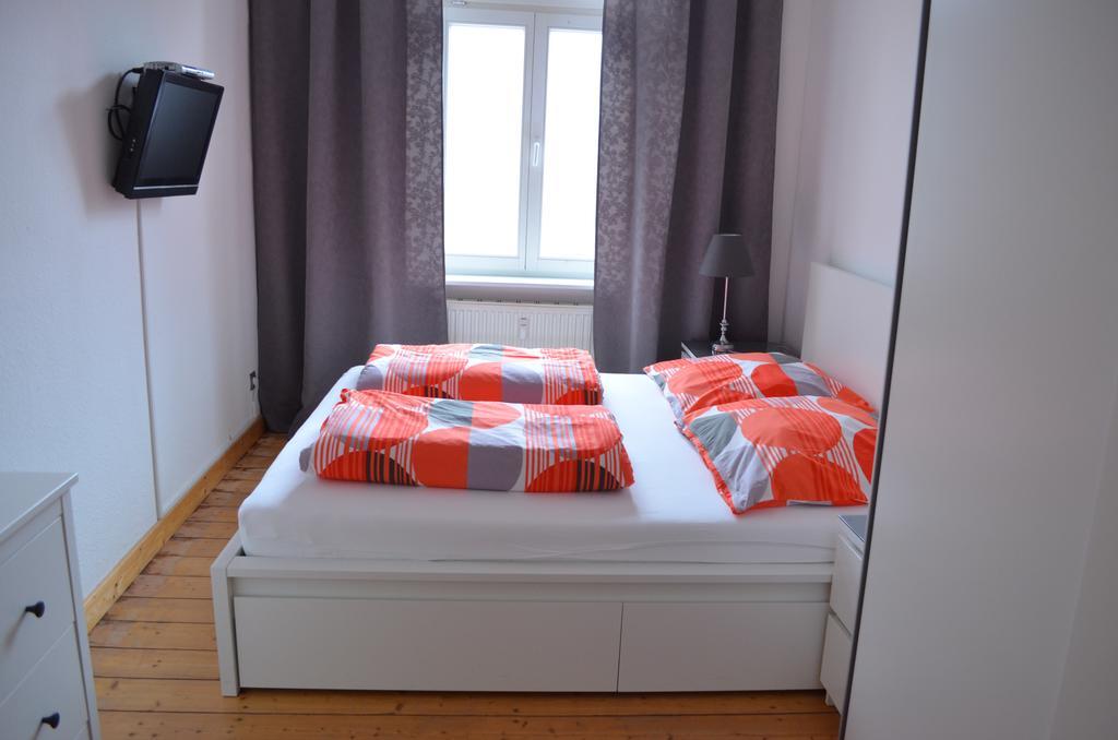Ferienwohnung Barfly Трабен-Трарбах Екстериор снимка