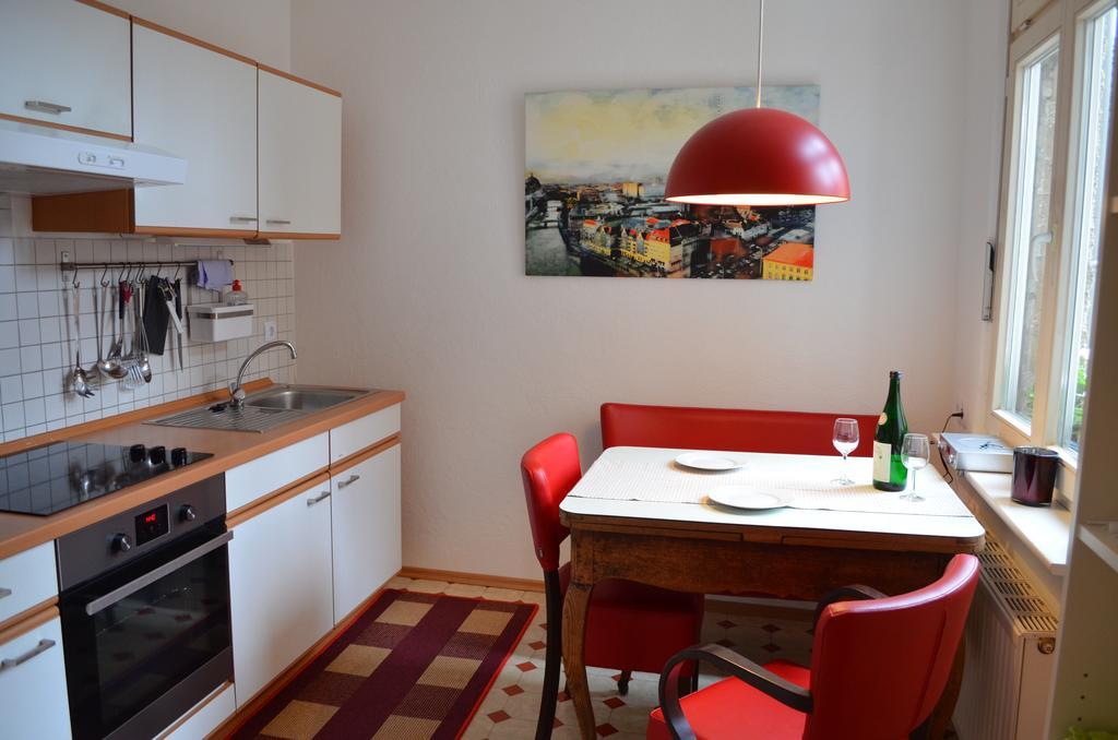 Ferienwohnung Barfly Трабен-Трарбах Екстериор снимка
